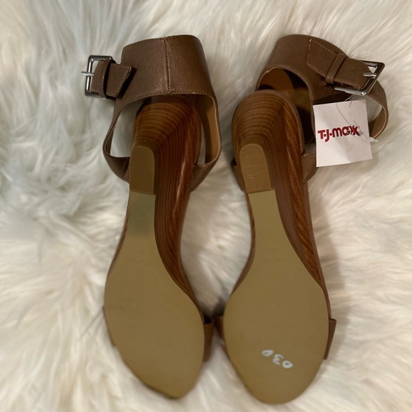 Nine West Shoes - Picture 4 of 4